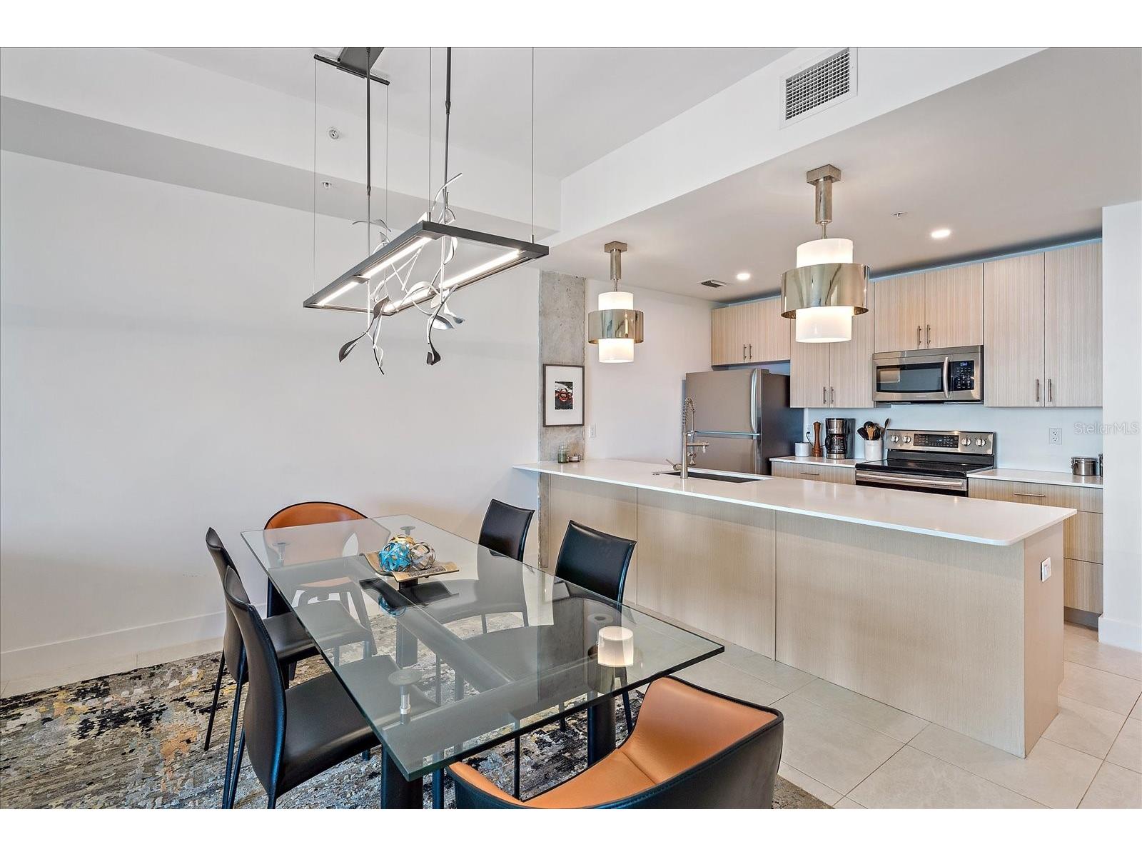 332 Cocoanut Avenue #406 Sarasota FL 34236 A4687470 image6