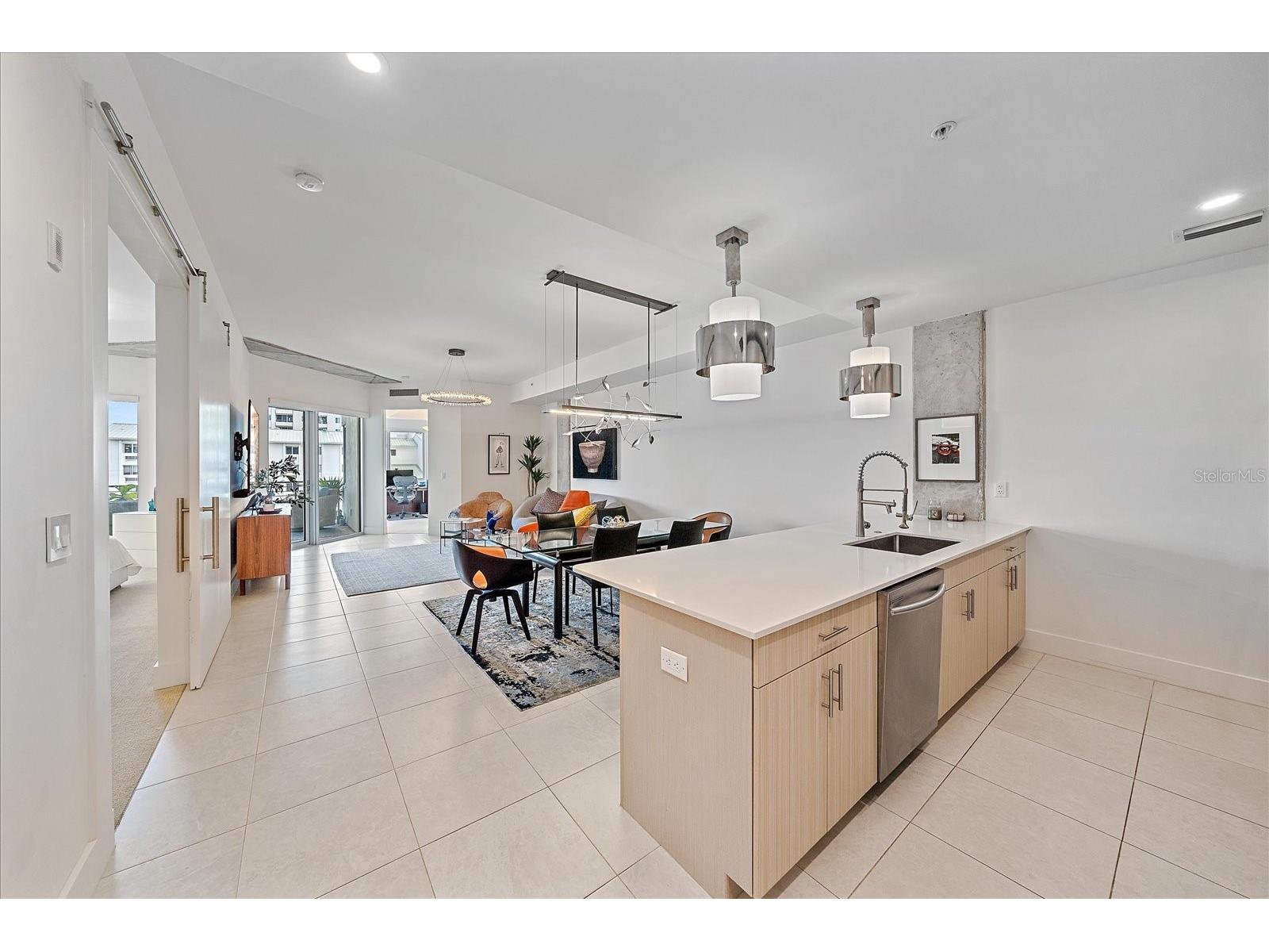 332 Cocoanut Avenue #406 Sarasota FL 34236 A4687470 image7
