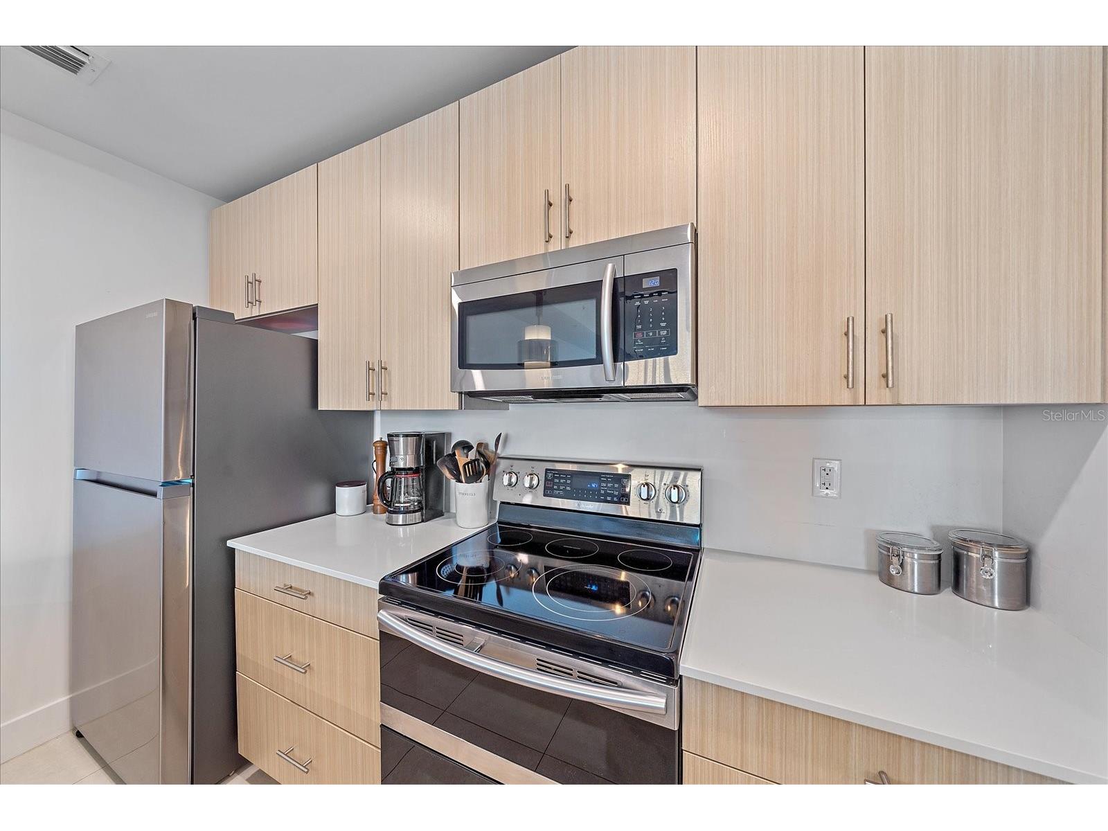 332 Cocoanut Avenue #406 Sarasota FL 34236 A4687470 image9