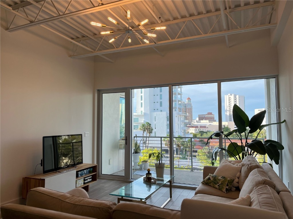 332 Cocoanut Street #507 Sarasota FL 34236 TB8445145 image3