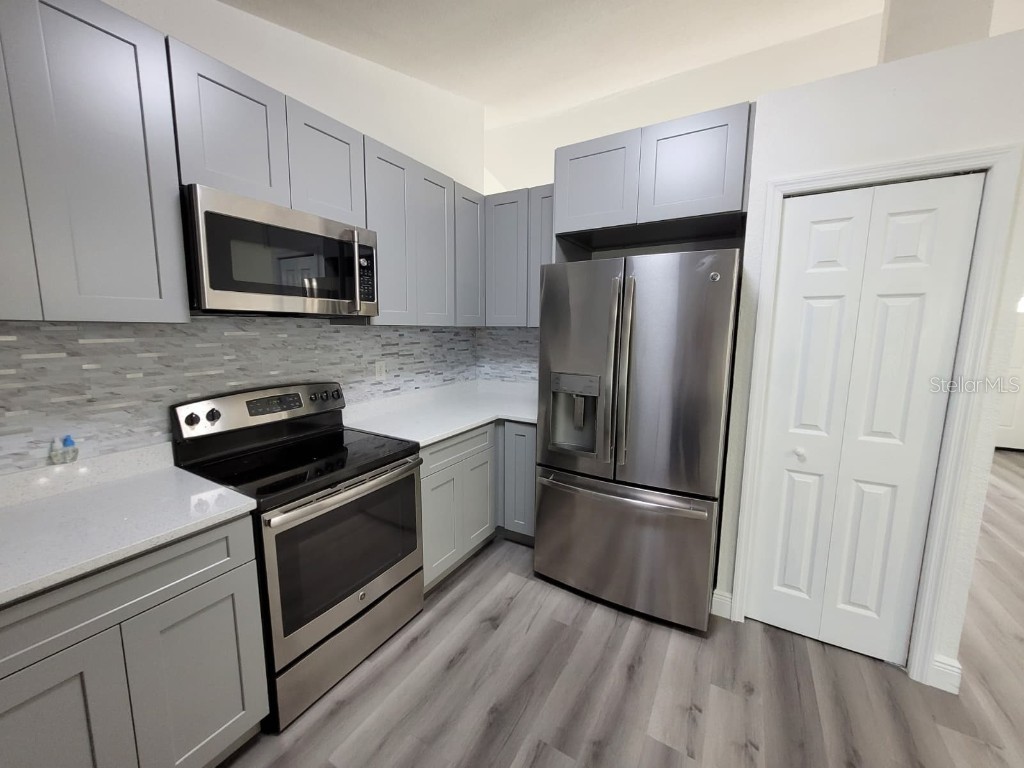 332 Cornwallis Court Kissimmee FL 34758 S5135393 image11