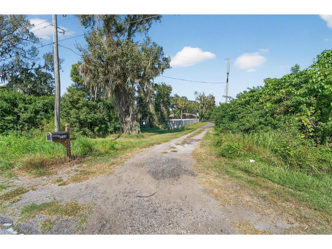 332 Holloway Road Plant City FL 33567 TB8443738 image3