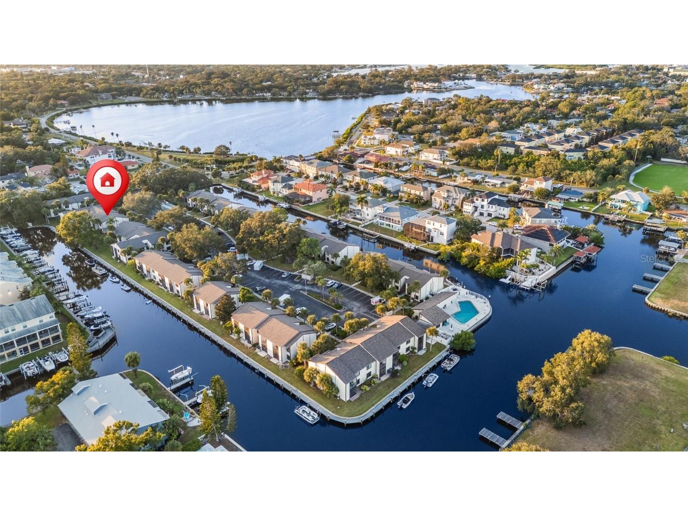 332 Moorings Cove Drive #2E Tarpon Springs FL 34689 TB8444958 image1