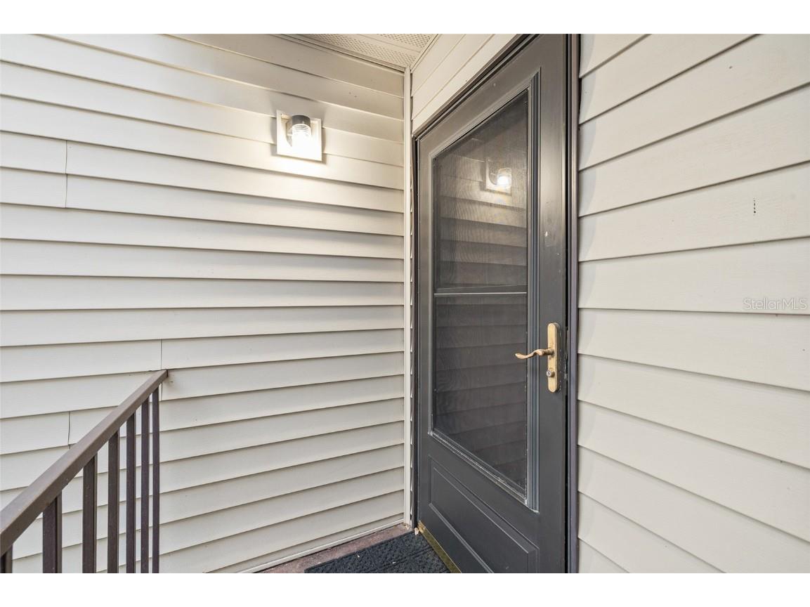 332 Moorings Cove Drive #2E Tarpon Springs FL 34689 TB8444958 image6