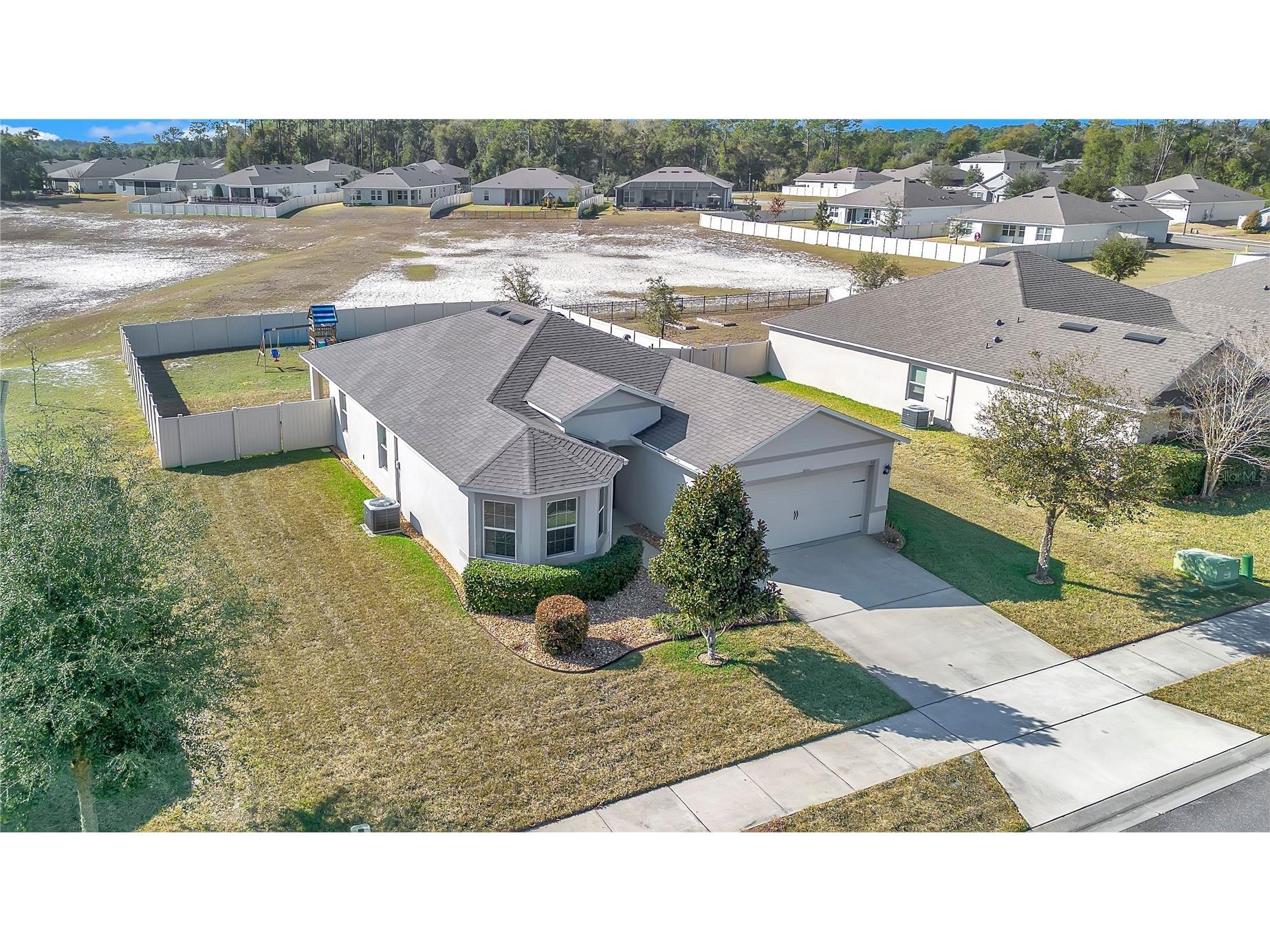 332 Nowell Loop Deland FL 32724 V4947525 image1