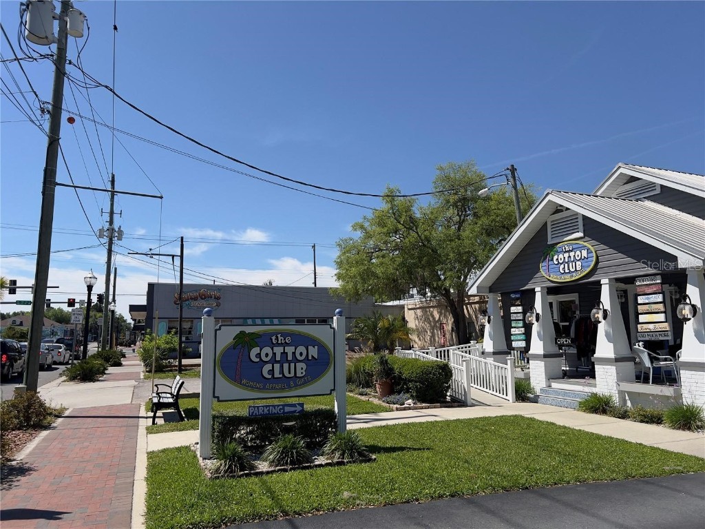 332 NW Crystal Street Crystal River FL 34428 A4676115 image10