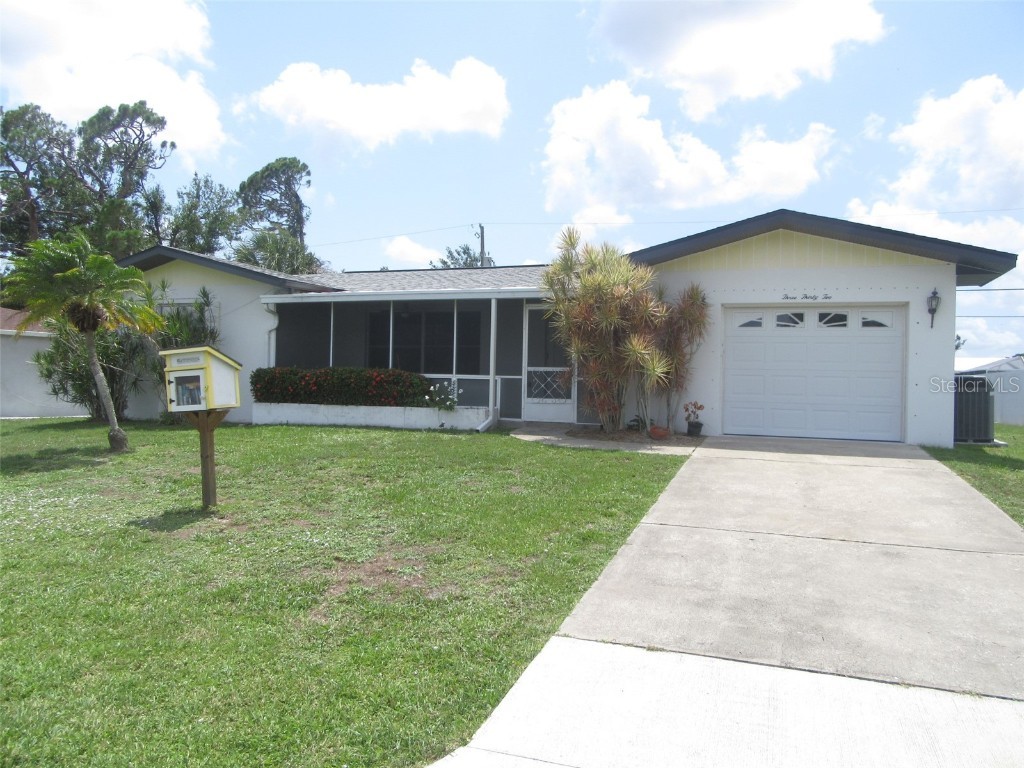 332 Reading Street NW Port Charlotte FL 33952 C7477015 image1