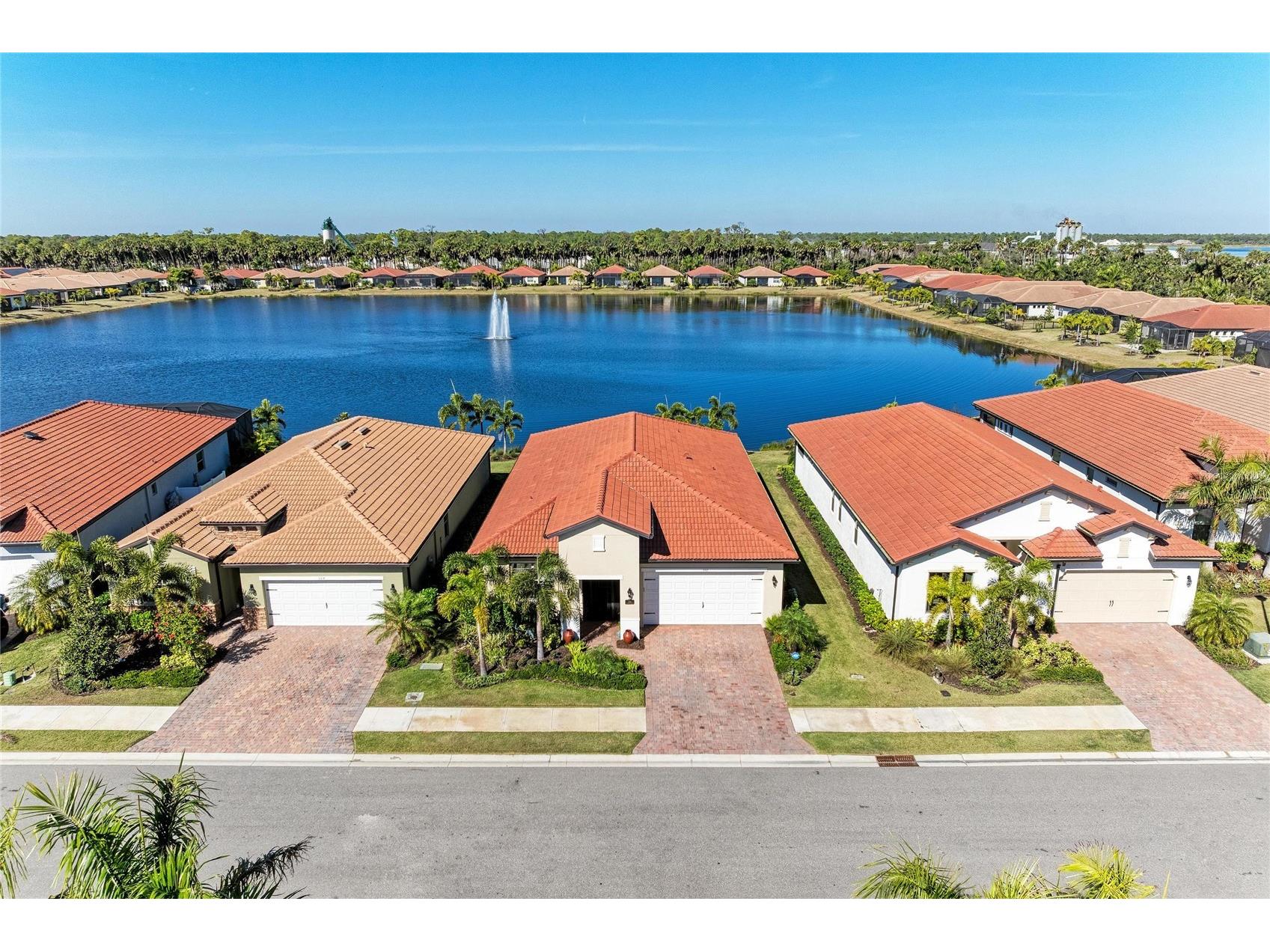 332 Villoresi Boulevard Nokomis FL 34275 A4680163 image1