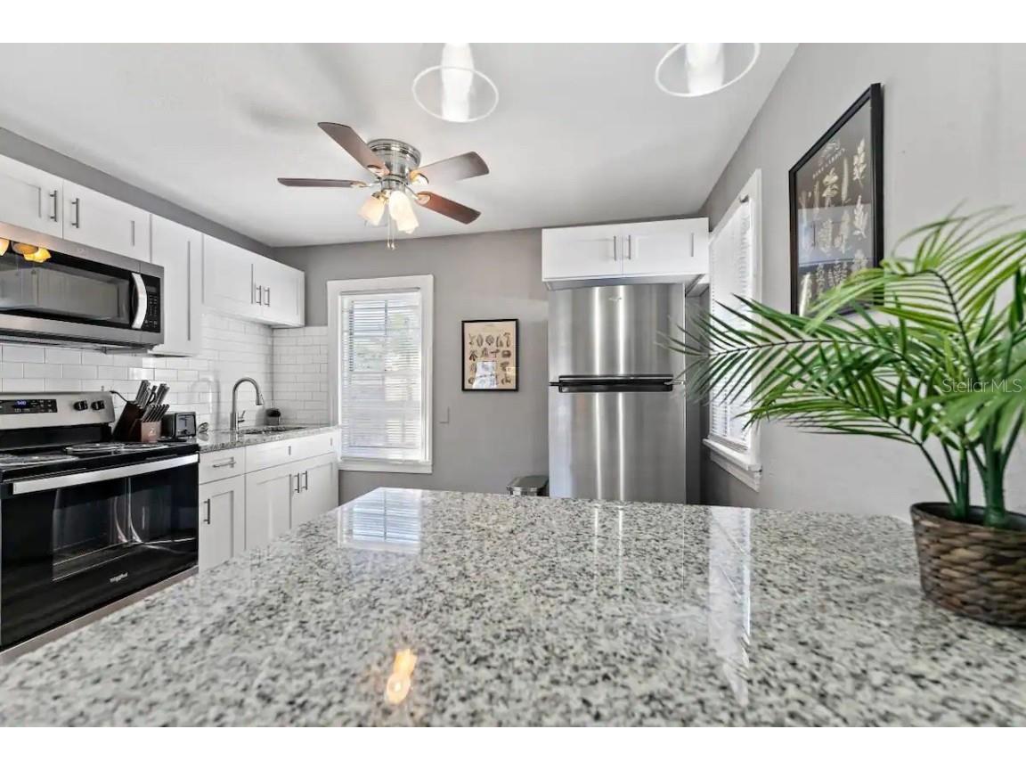 3320 18th Street N Saint Petersburg FL 33713 TB8405558 image21