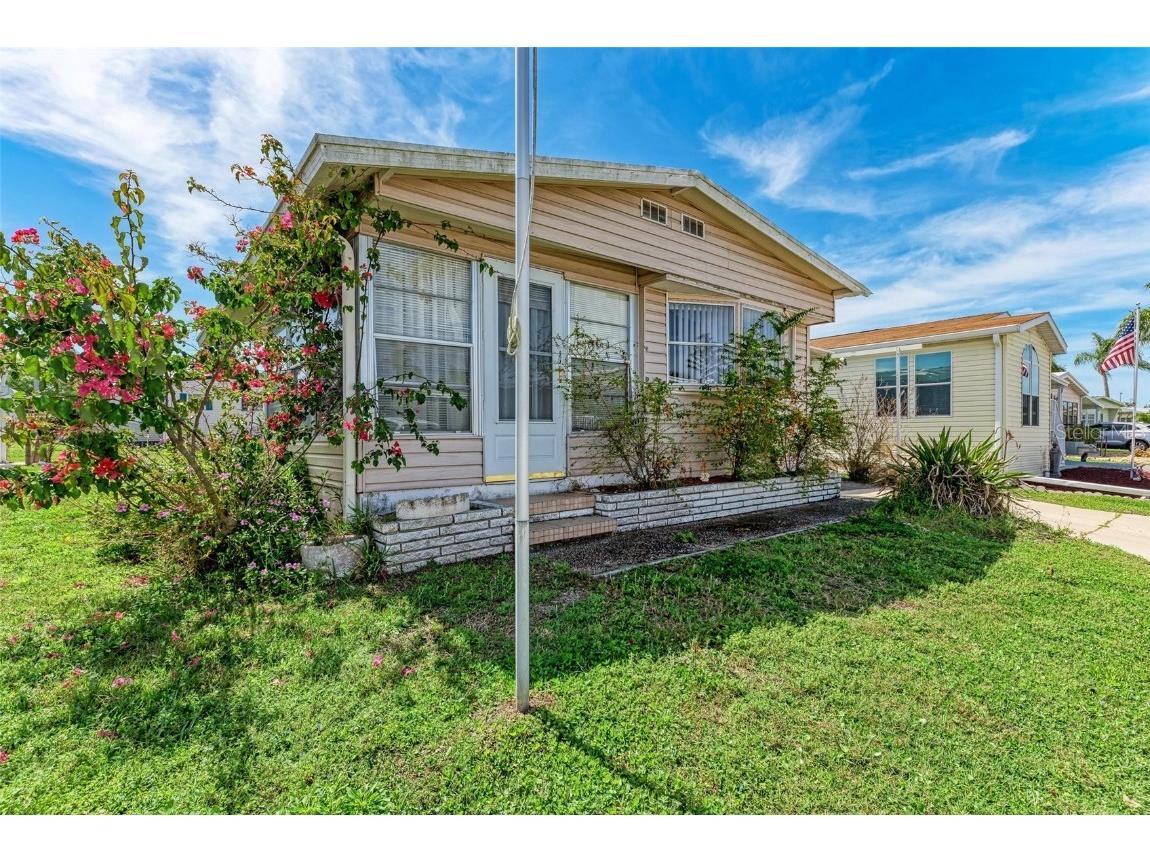 3320 Spanish Oak Terrace Sarasota FL 34237 A4603359 image1