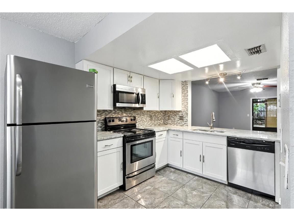 3321 Laurel View Drive Brandon FL 33511 TB8368353 image5