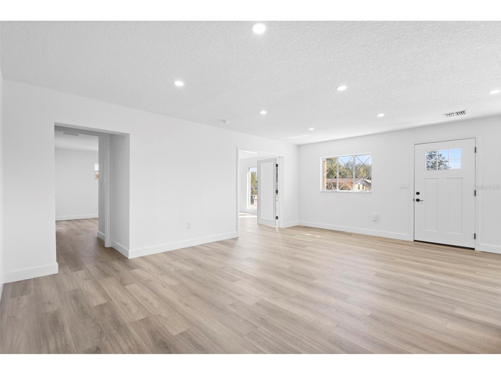 3321 Mahalia Place Orlando FL 32805 O6381881 image14