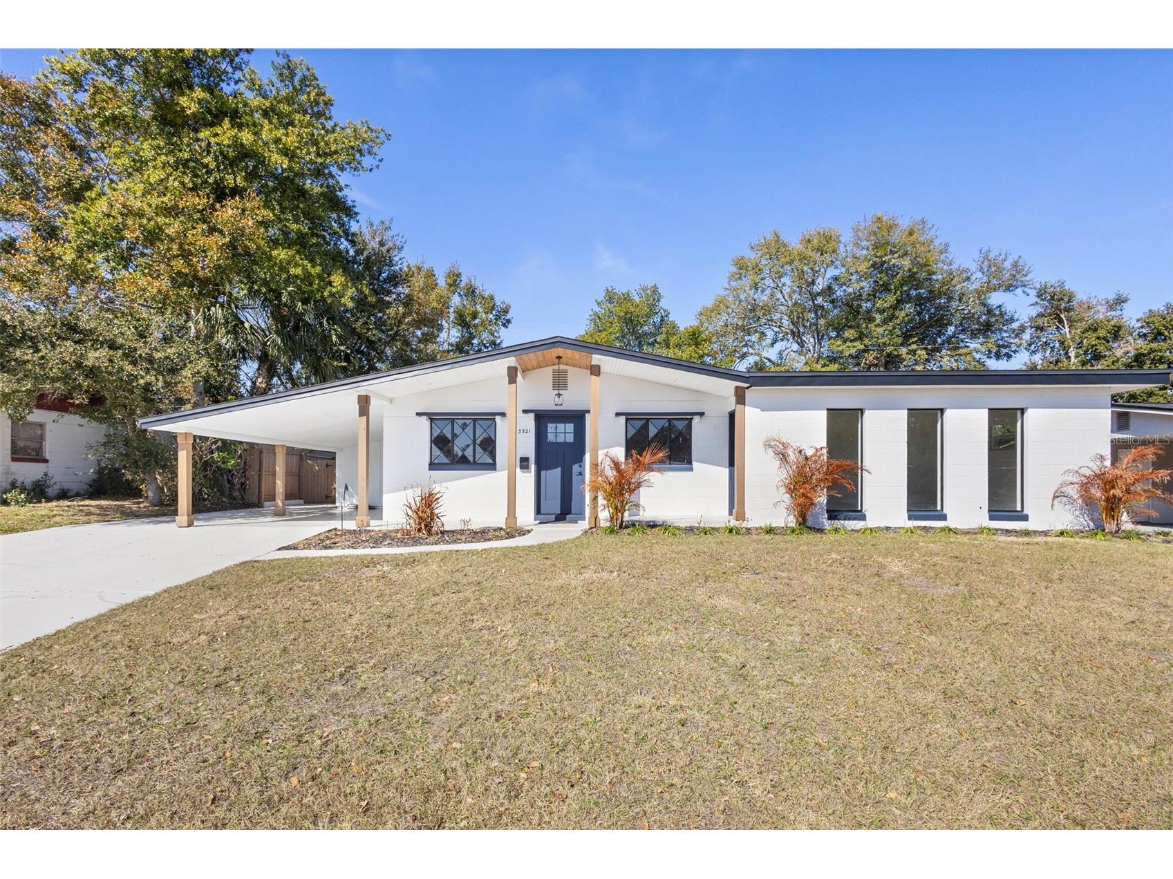 3321 Mahalia Place Orlando FL 32805 O6381881 image2