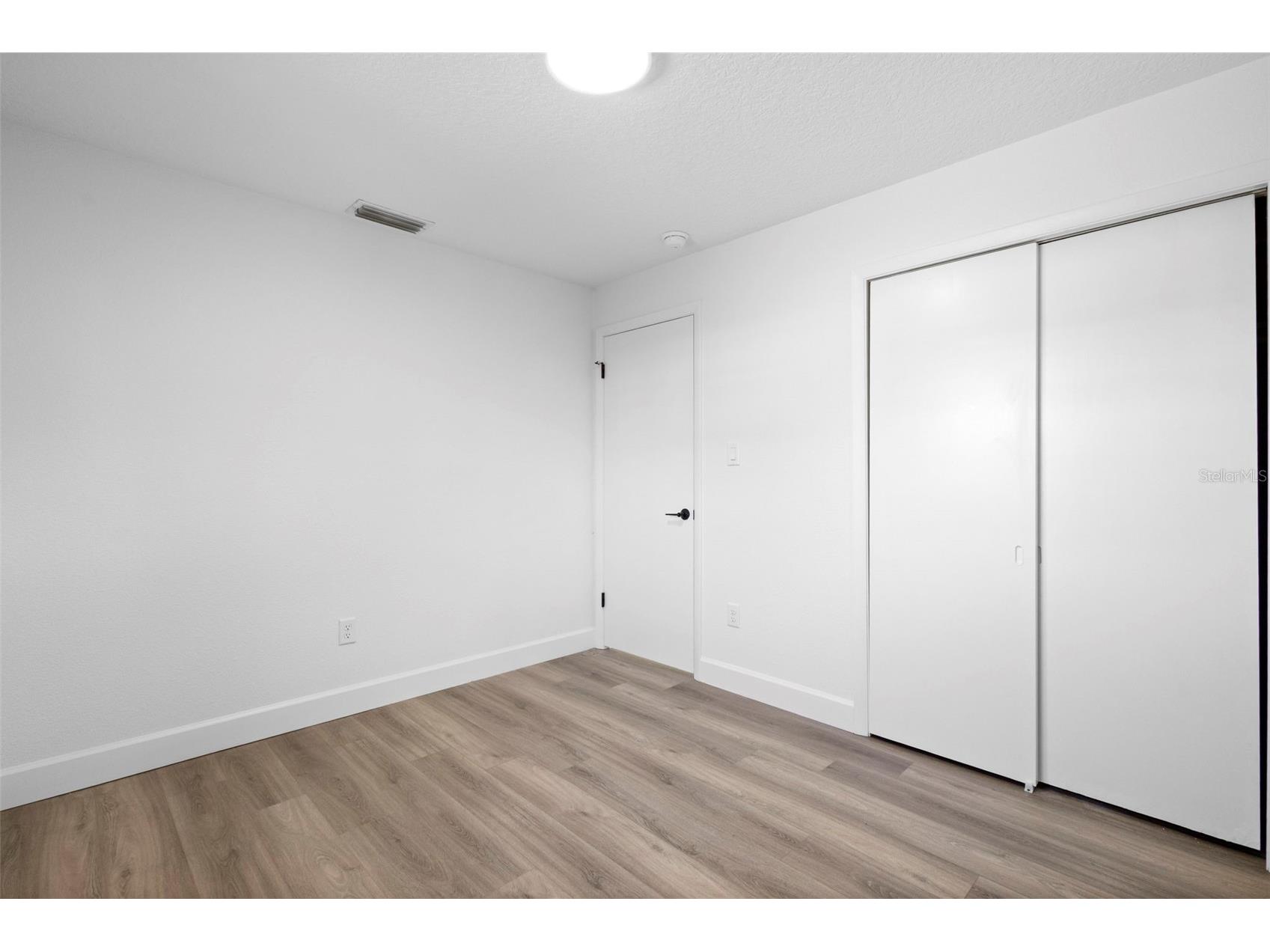 3321 Mahalia Place Orlando FL 32805 O6381881 image32