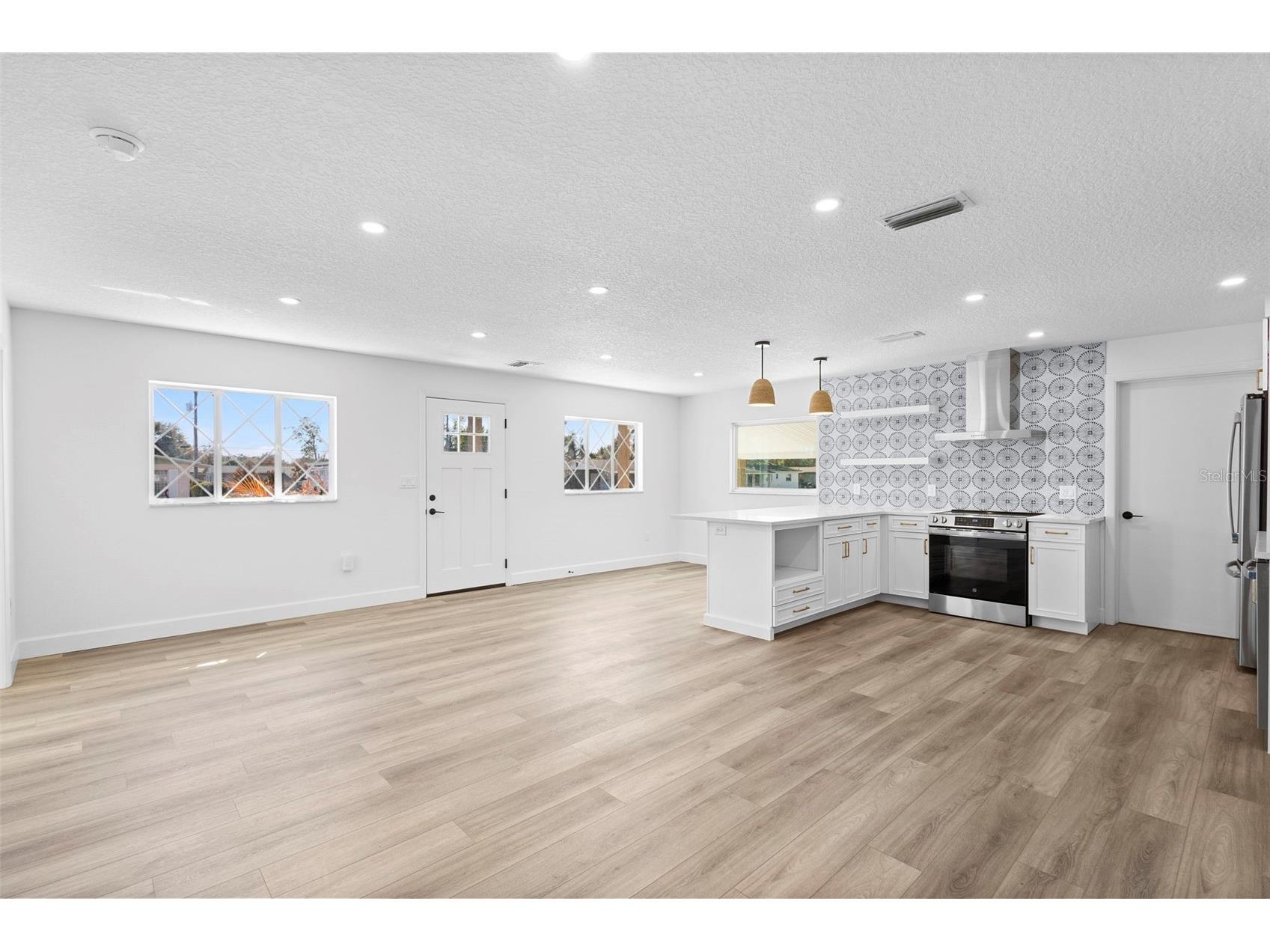 3321 Mahalia Place Orlando FL 32805 O6381881 image5