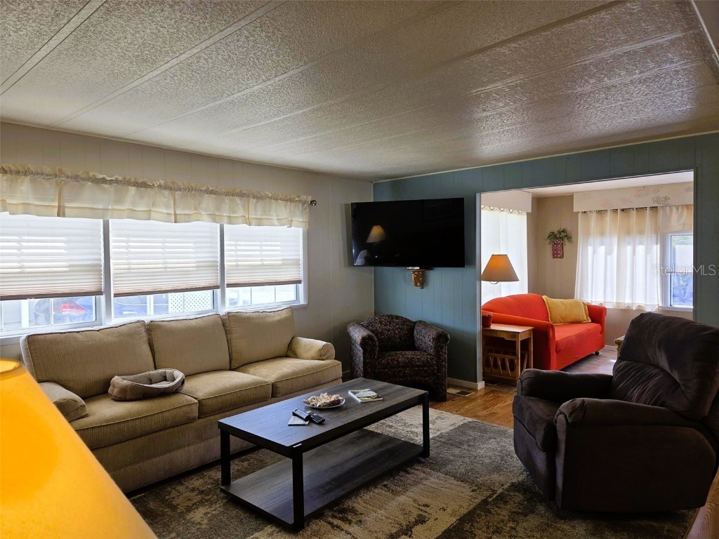 3321 Shingle Oak Terrace Sarasota FL 34237 A4670917 image16