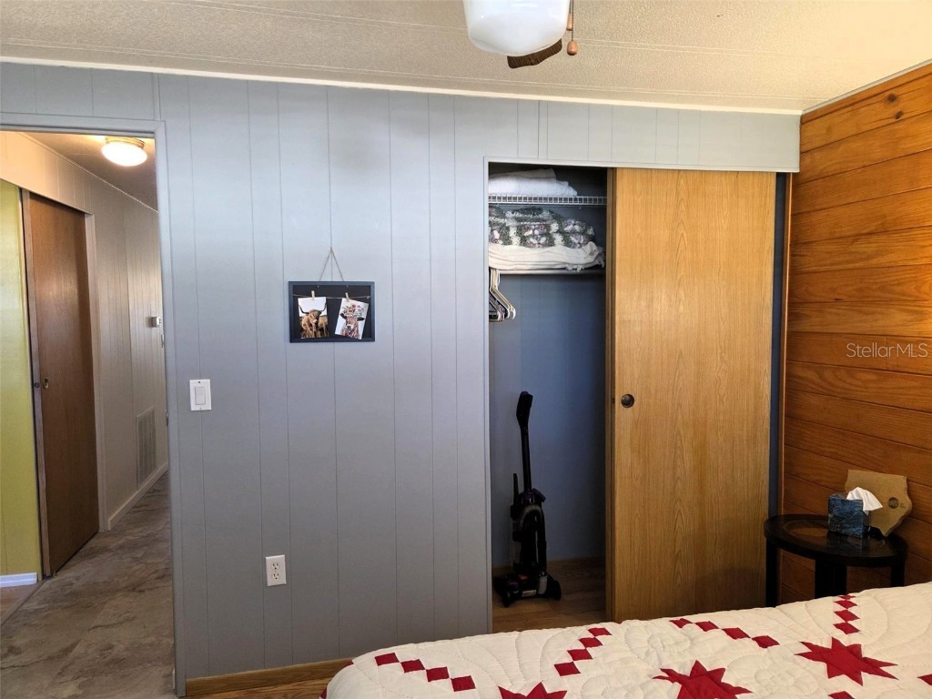 3321 Shingle Oak Terrace Sarasota FL 34237 A4670917 image27