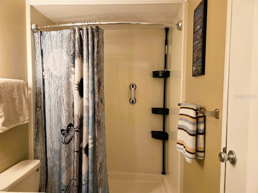 3321 Shingle Oak Terrace Sarasota FL 34237 A4670917 image36