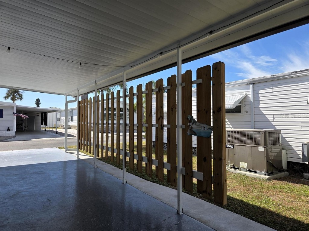 3321 Shingle Oak Terrace Sarasota FL 34237 A4670917 image39