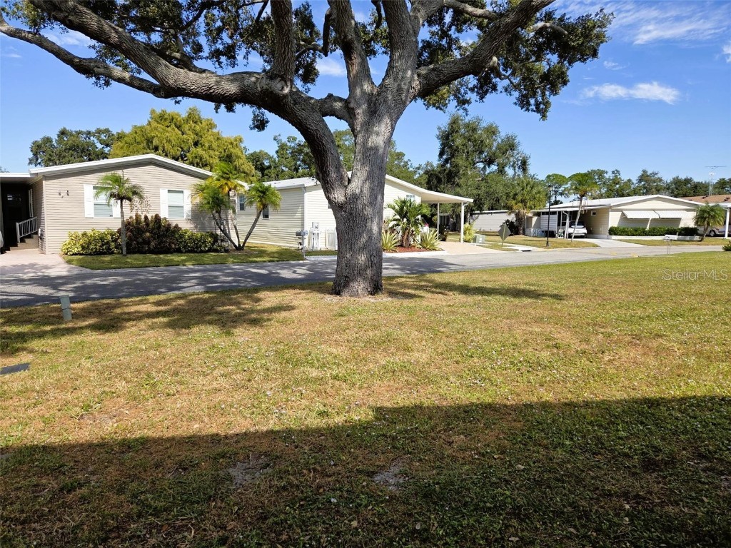 3321 Shingle Oak Terrace Sarasota FL 34237 A4670917 image7