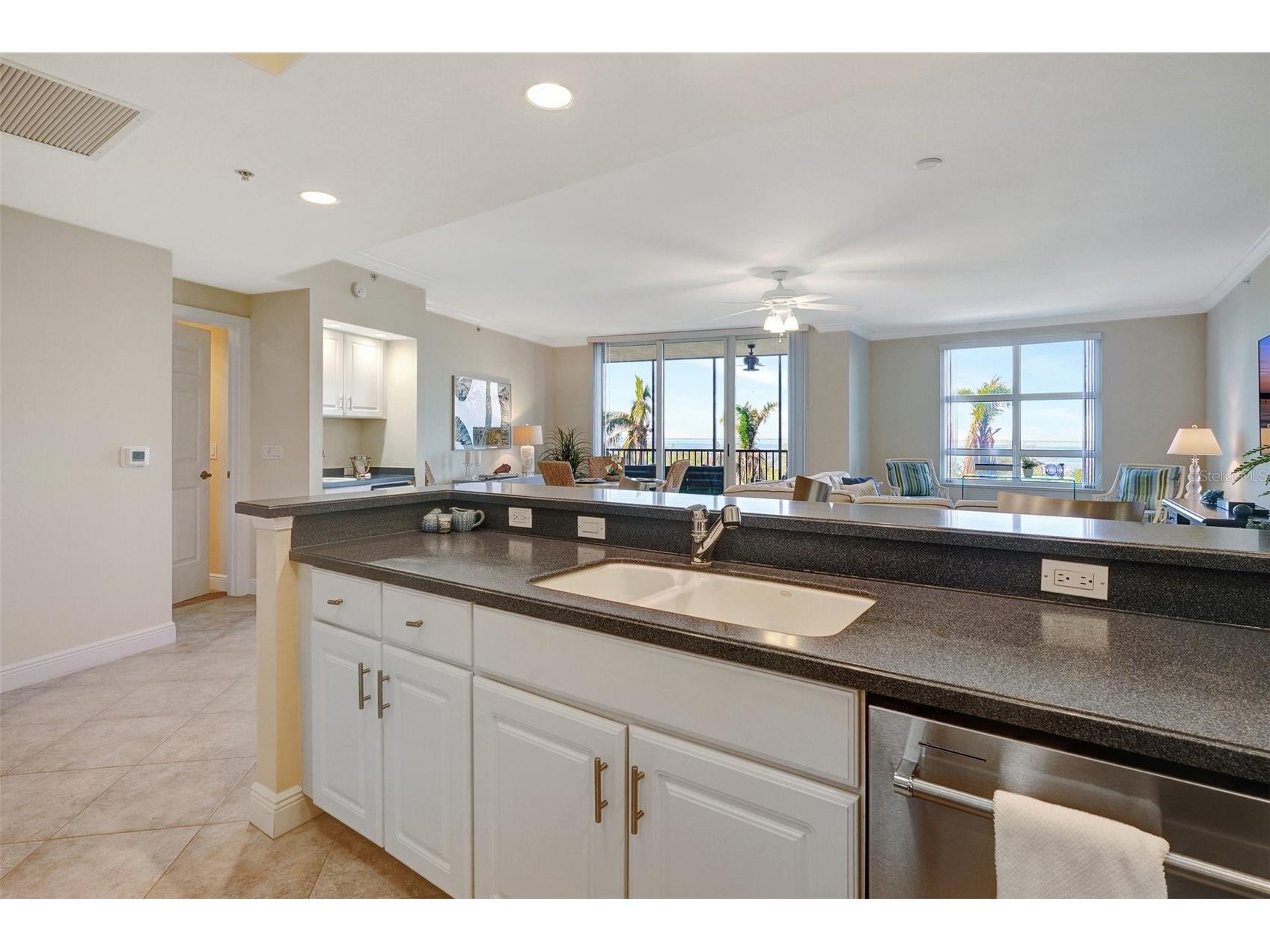 3321 Sunset Key Circle #204 Punta Gorda FL 33955 C7501213 image12