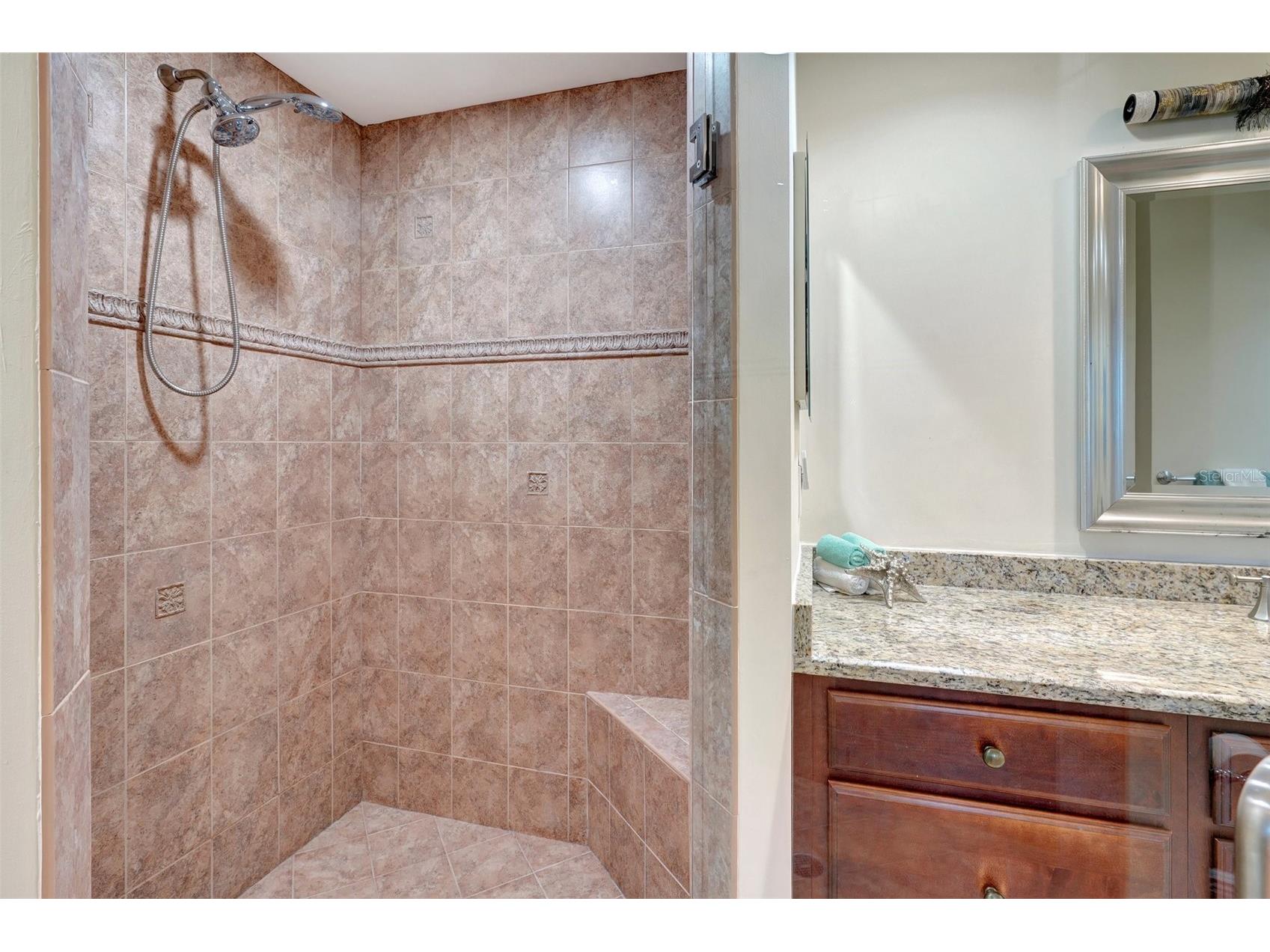 3321 Sunset Key Circle #204 Punta Gorda FL 33955 C7501213 image24