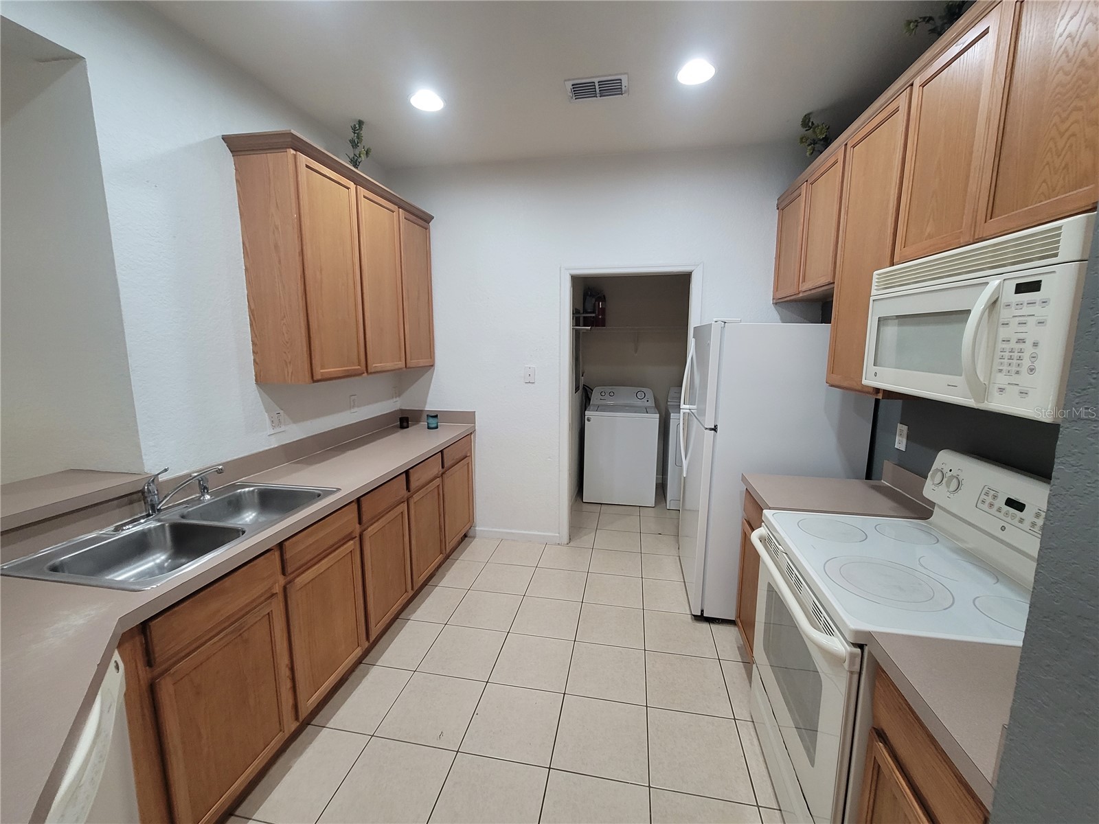 3321 Whitestone Circle #108 Kissimmee FL 34741 S5152102 image7