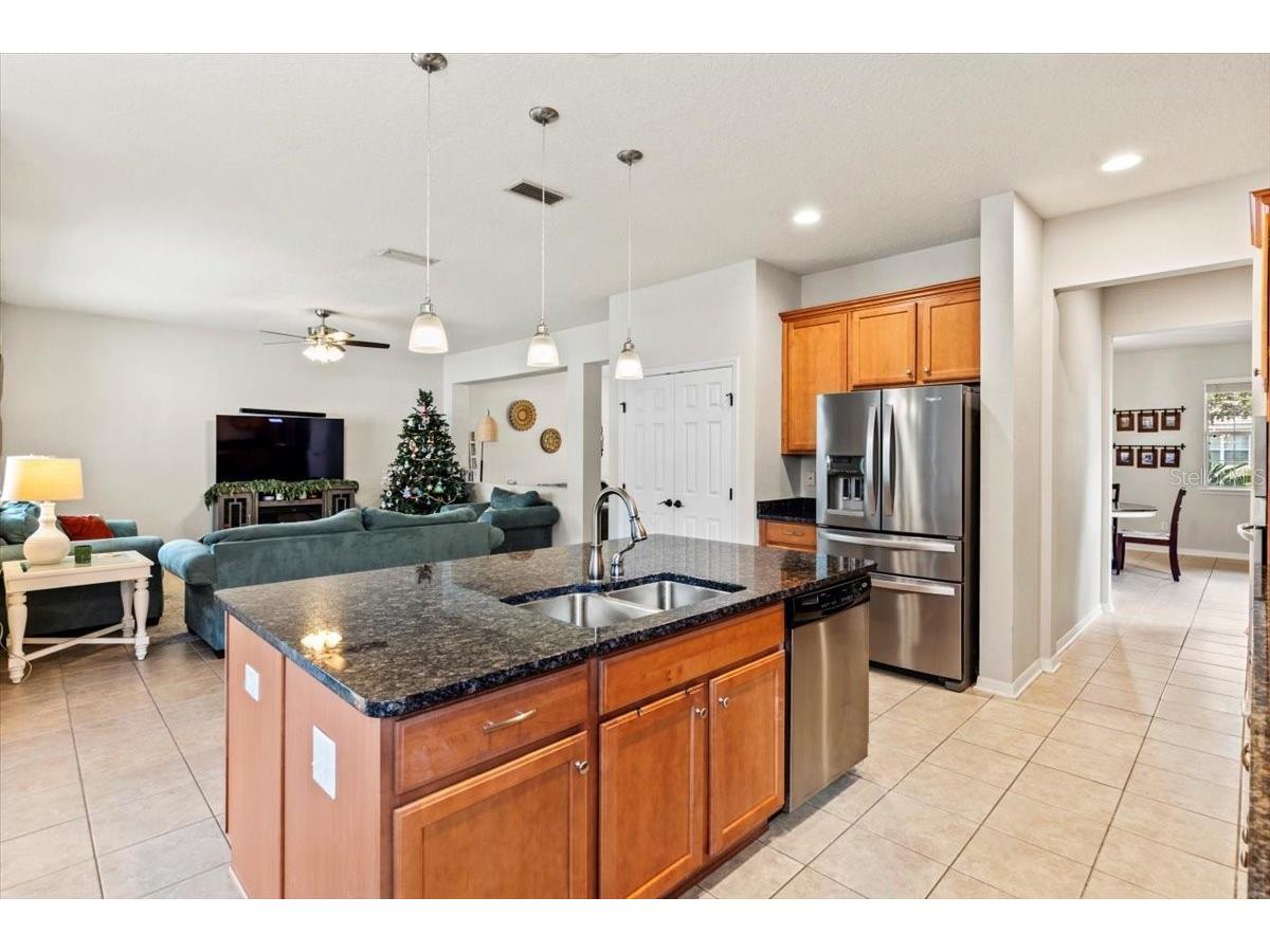 3322 Pino Avenue New Smyrna Beach FL 32168 V4946577 image7