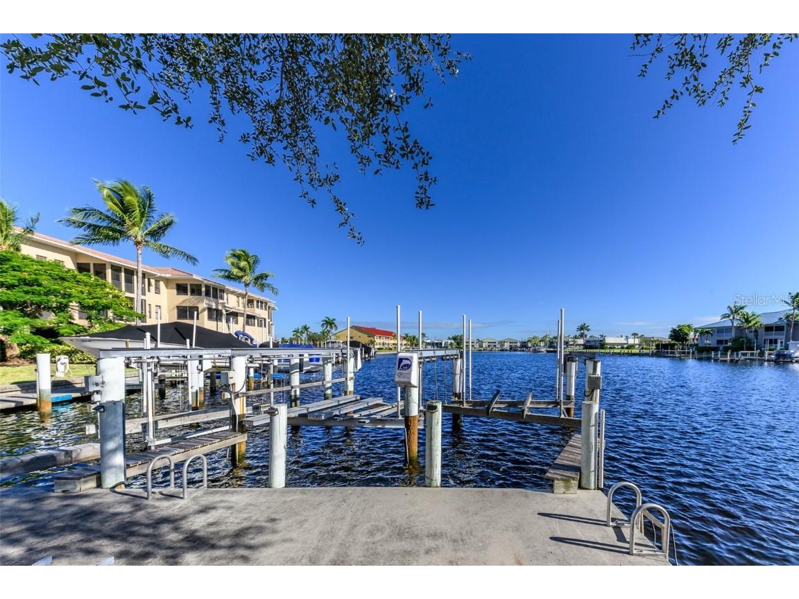 3322 Purple Martin Drive #135 Punta Gorda FL 33950 C7516360 image4
