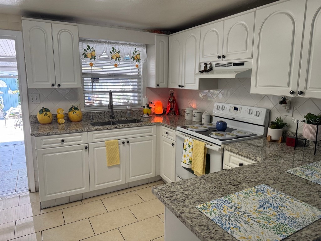 3322 W Saint Joseph Street Tampa FL 33607 TB8405217 image17
