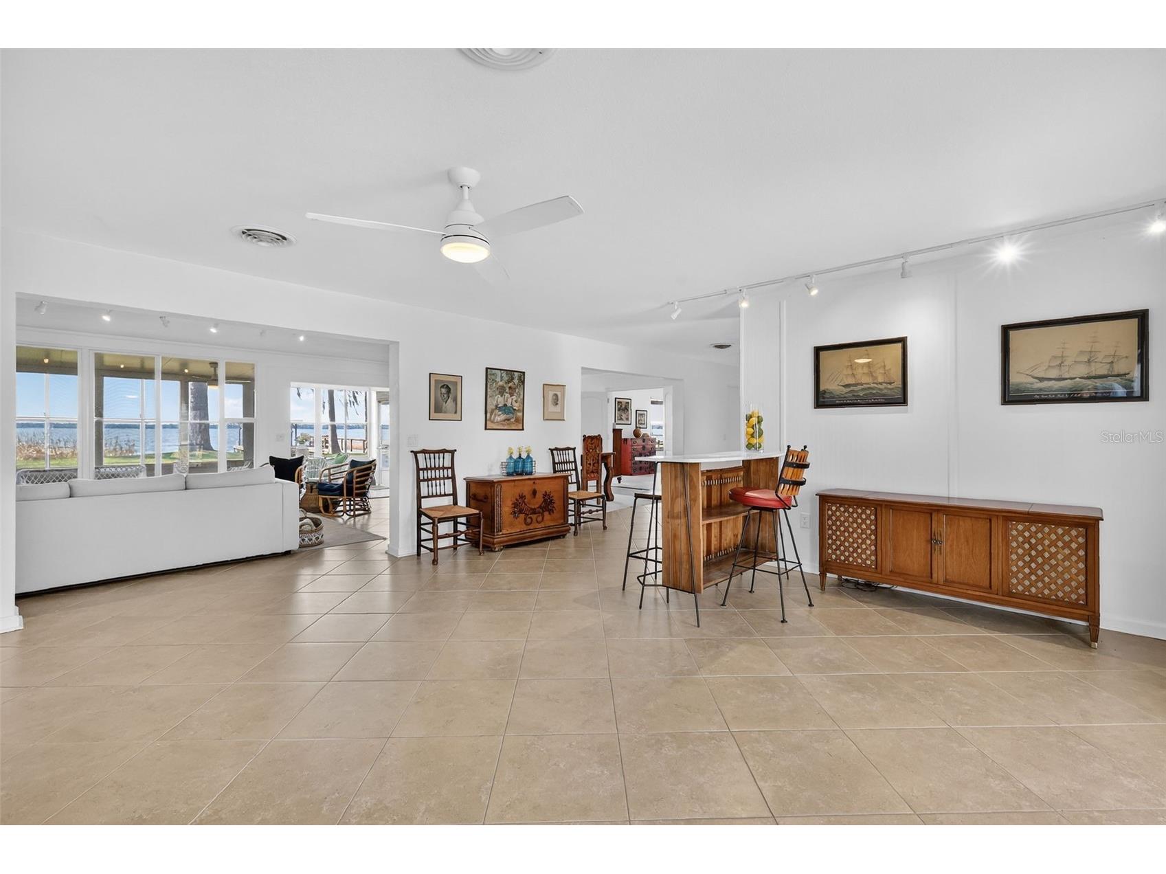 33225 Lakeshore Drive Tavares FL 32778 - LAKE DORA - HARRIS CHAIN OF LAKES G5108512 image11