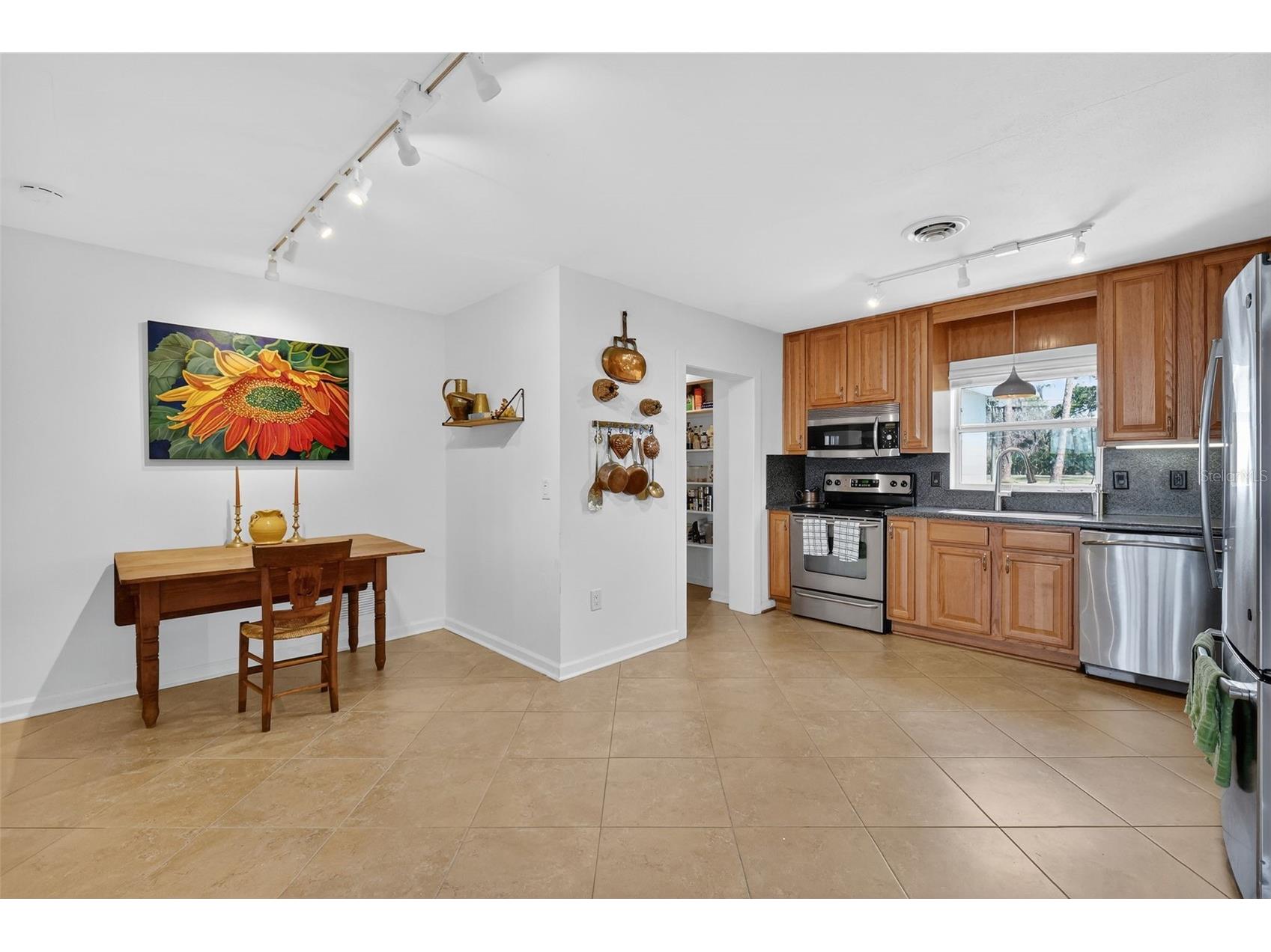33225 Lakeshore Drive Tavares FL 32778 - LAKE DORA - HARRIS CHAIN OF LAKES G5108512 image15