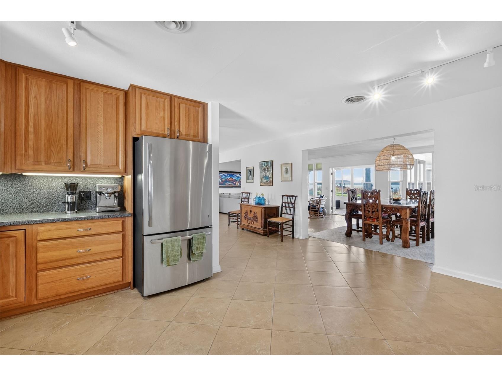 33225 Lakeshore Drive Tavares FL 32778 - LAKE DORA - HARRIS CHAIN OF LAKES G5108512 image17