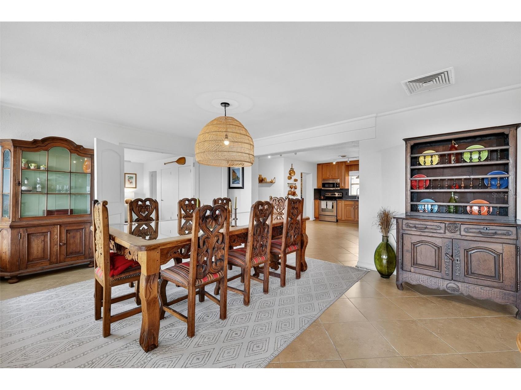 33225 Lakeshore Drive Tavares FL 32778 - LAKE DORA - HARRIS CHAIN OF LAKES G5108512 image19