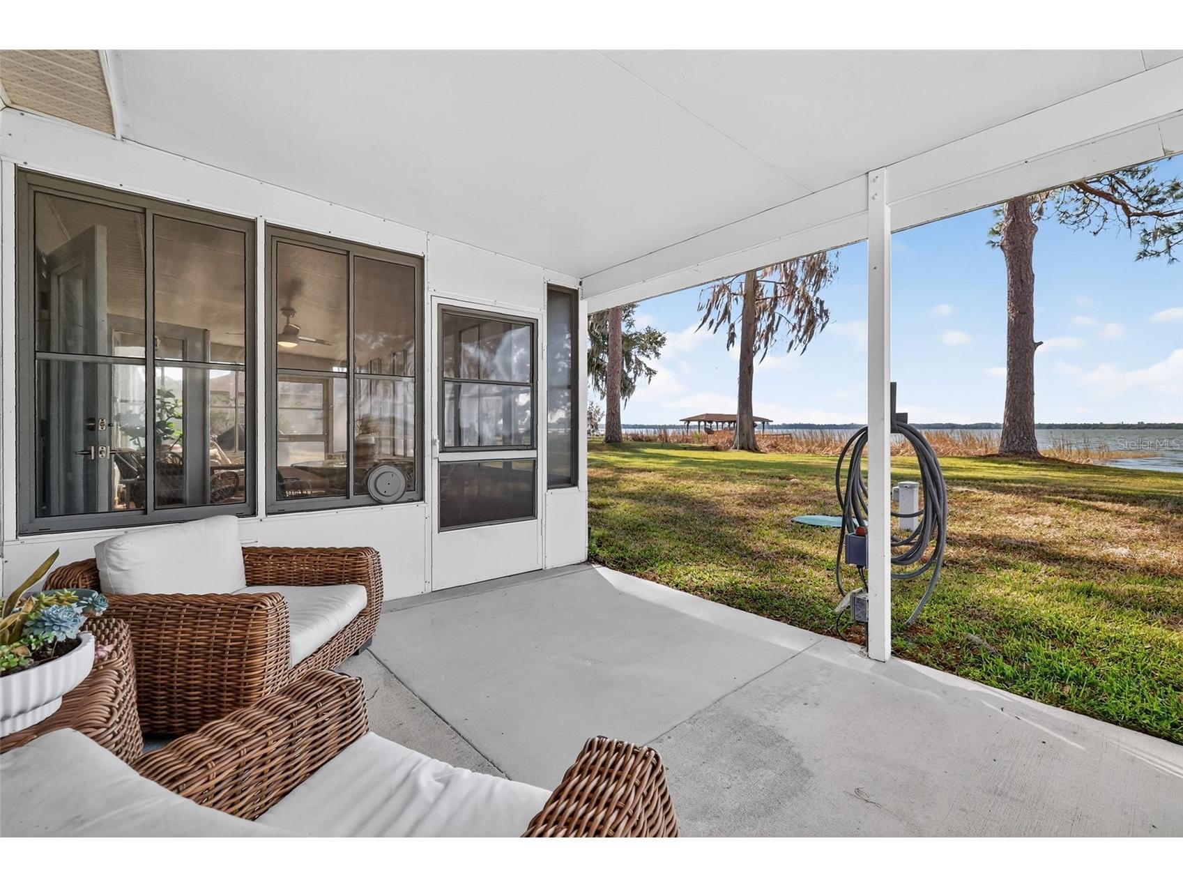 33225 Lakeshore Drive Tavares FL 32778 - LAKE DORA - HARRIS CHAIN OF LAKES G5108512 image37