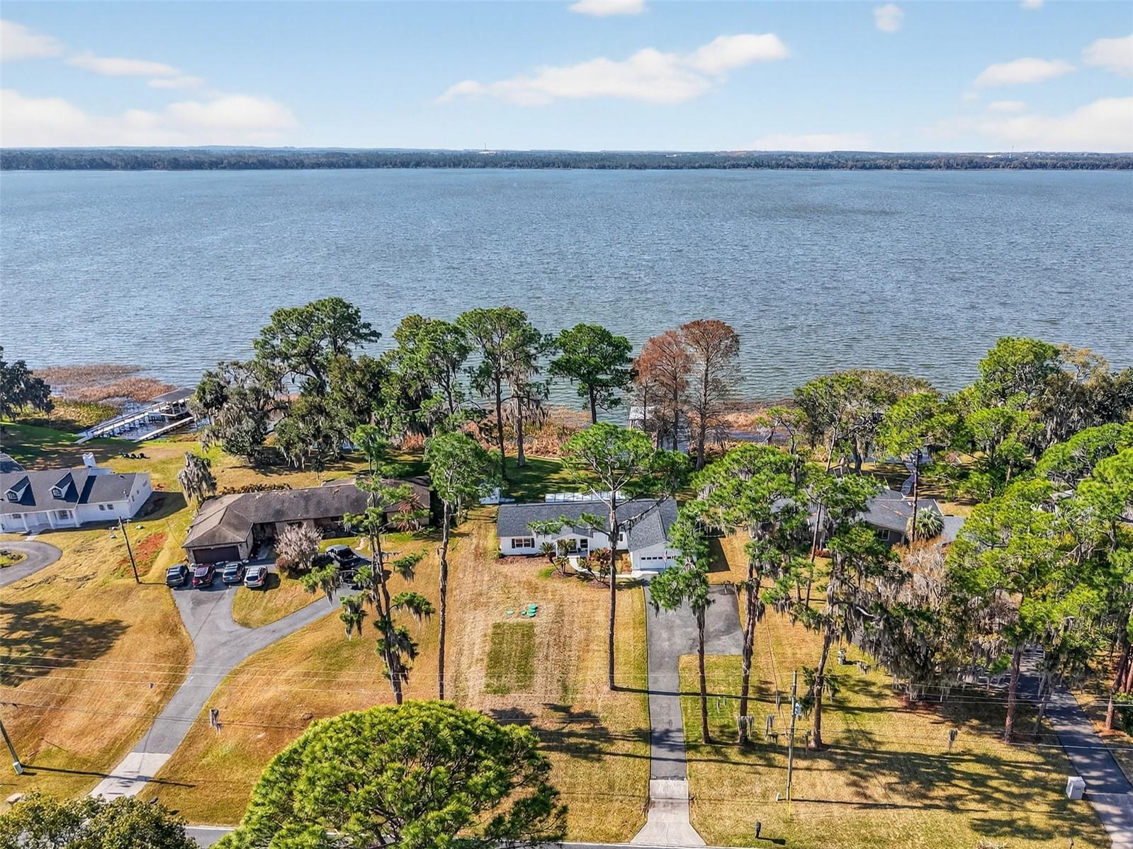 33225 Lakeshore Drive Tavares FL 32778 - LAKE DORA - HARRIS CHAIN OF LAKES G5108512 image45