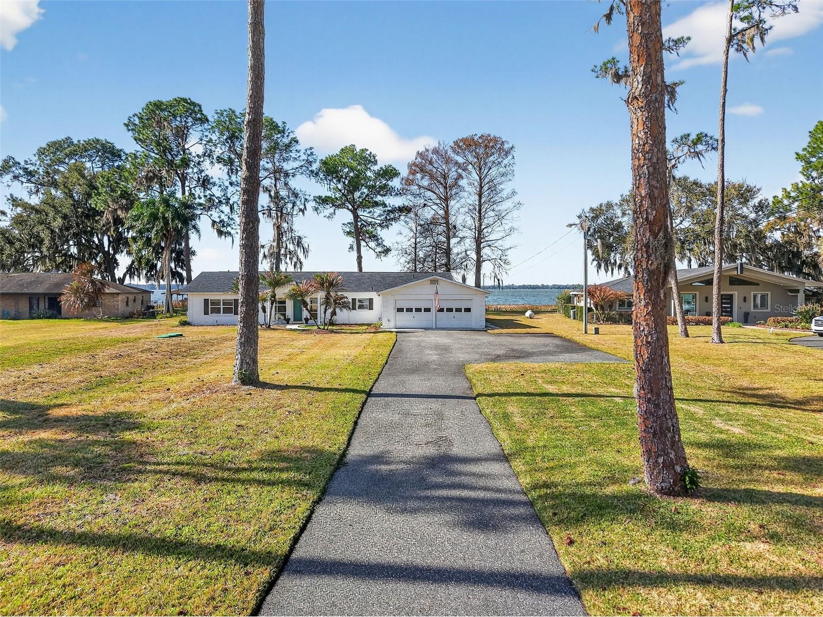 33225 Lakeshore Drive Tavares FL 32778 - LAKE DORA - HARRIS CHAIN OF LAKES G5108512 image48