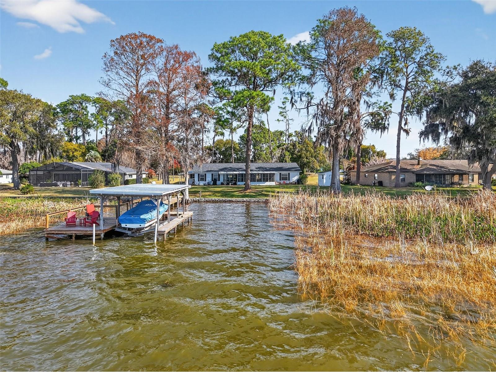 33225 Lakeshore Drive Tavares FL 32778 - LAKE DORA - HARRIS CHAIN OF LAKES G5108512 image5