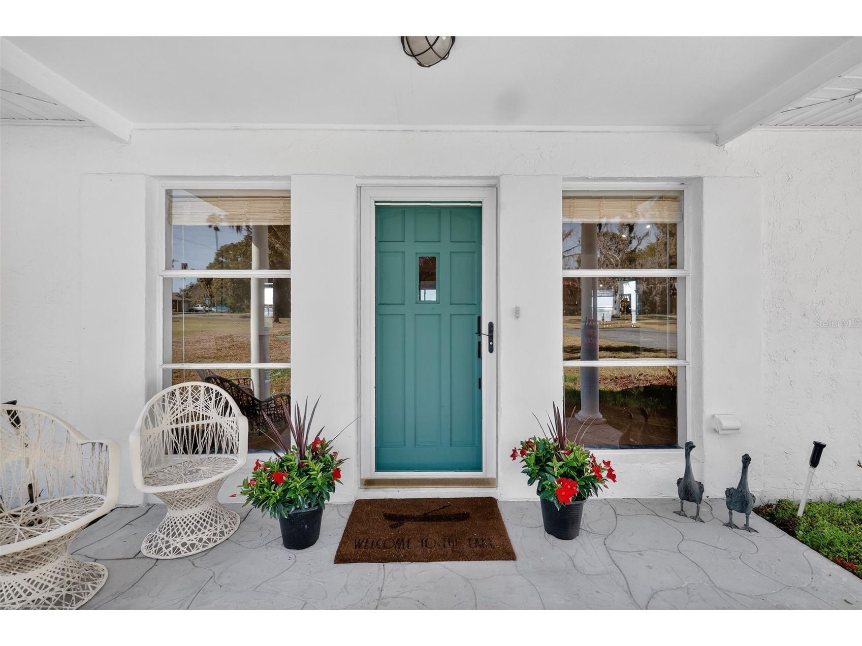 33225 Lakeshore Drive Tavares FL 32778 - LAKE DORA - HARRIS CHAIN OF LAKES G5108512 image9