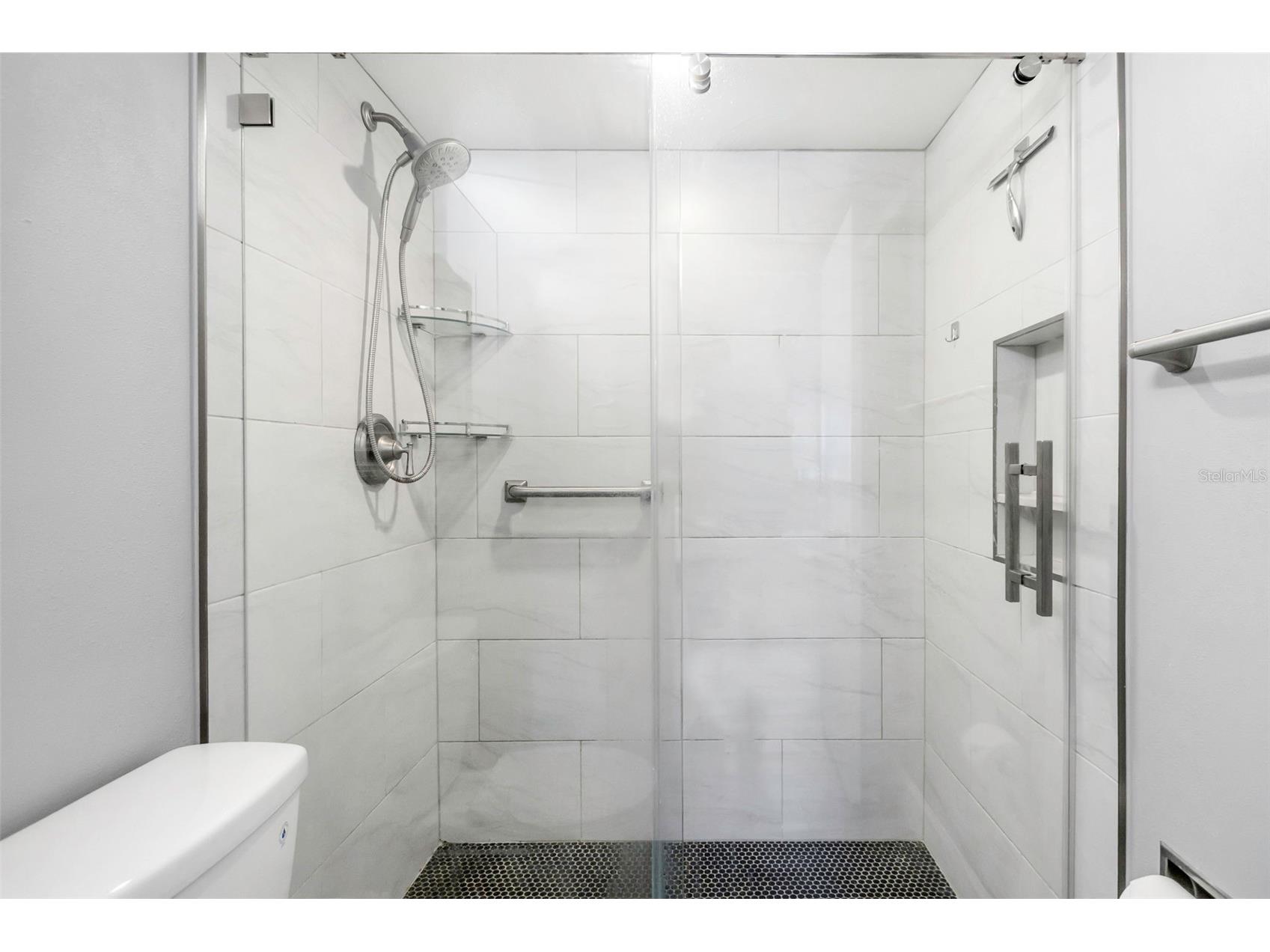 3323 Crystal Court E #B Palm Harbor FL 34685 TB8488585 image26