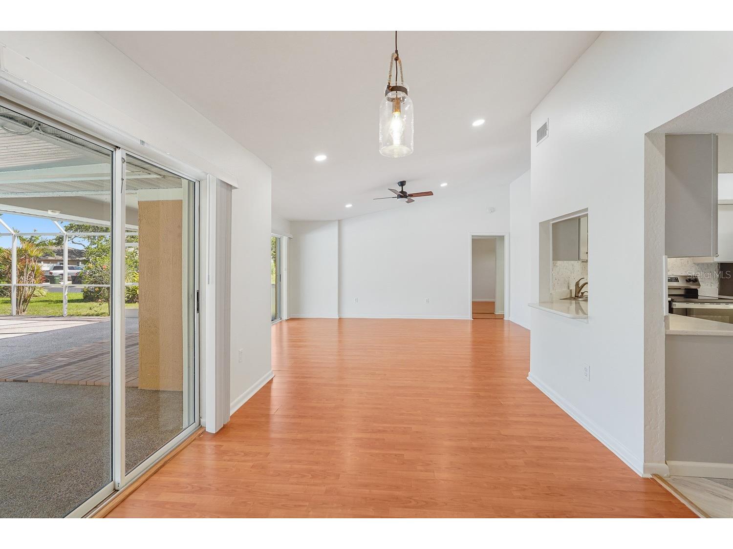 3323 Meadow Run Circle Venice FL 34293 TB8487634 image10