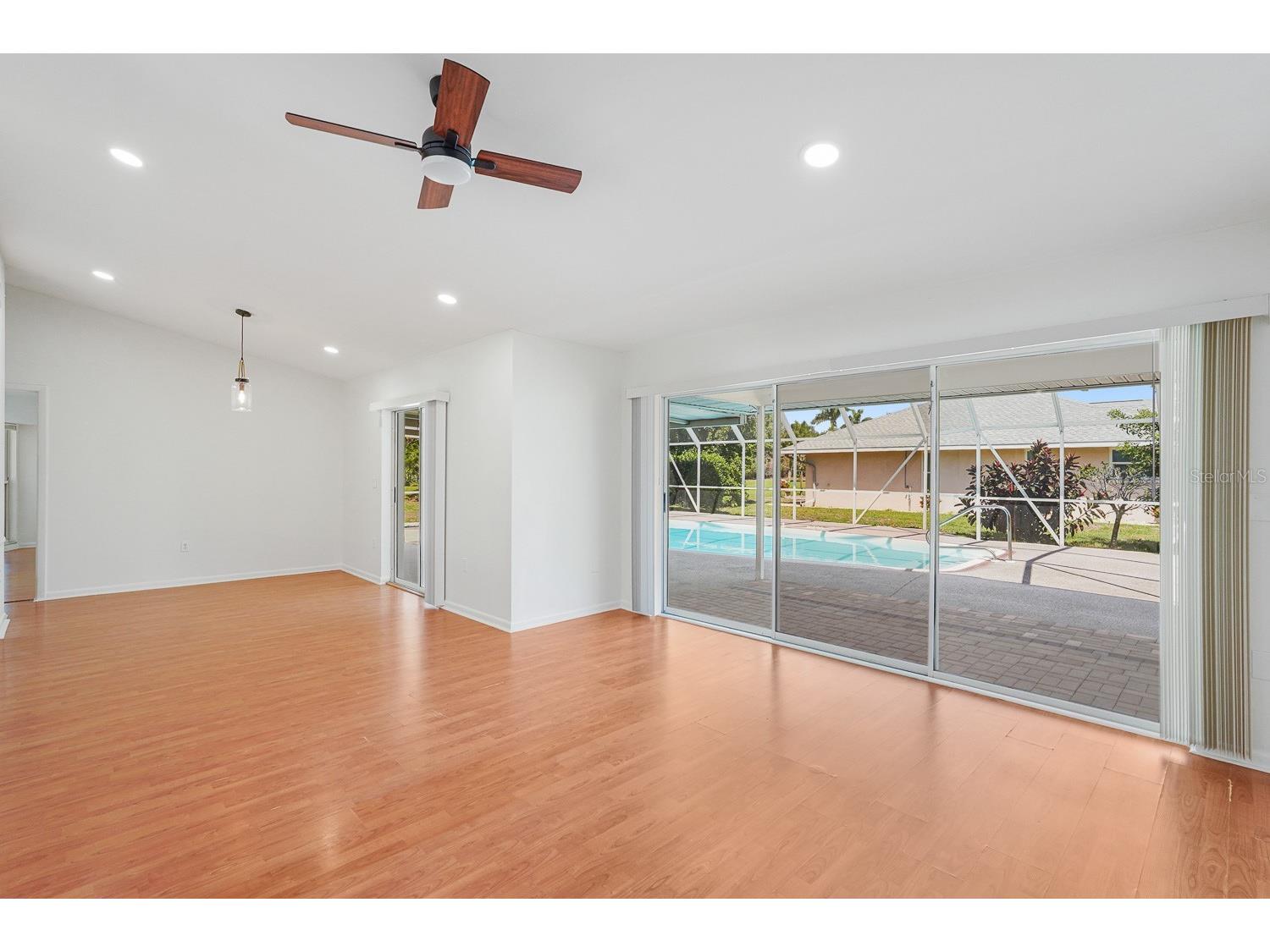 3323 Meadow Run Circle Venice FL 34293 TB8487634 image3