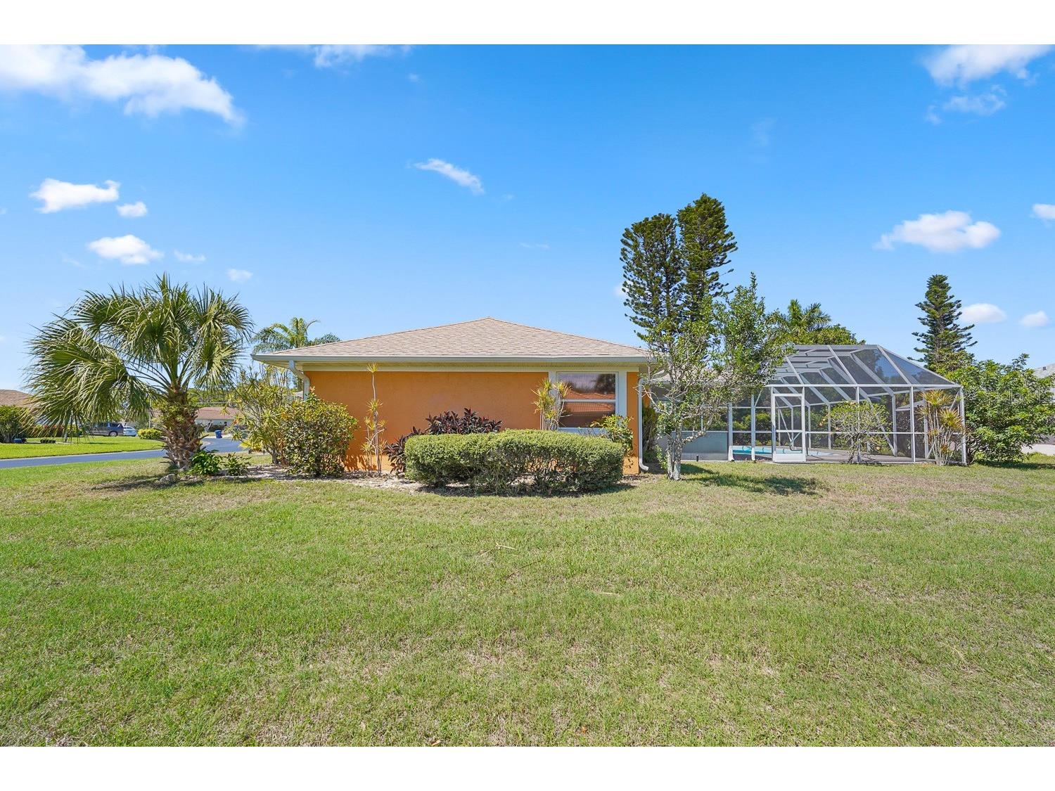 3323 Meadow Run Circle Venice FL 34293 TB8487634 image39