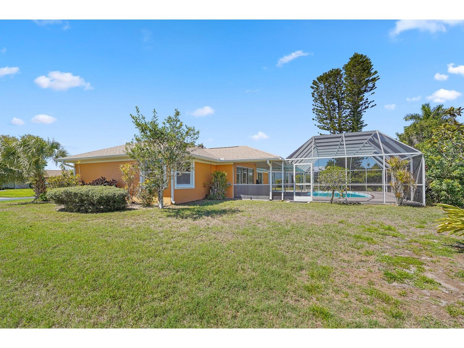 3323 Meadow Run Circle Venice FL 34293 TB8487634 image40
