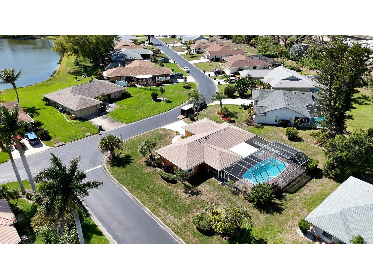 3323 Meadow Run Circle Venice FL 34293 TB8487634 image52