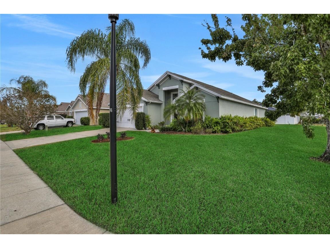 3323 Verbena Avenue Winter Haven FL 33881 P4928285 image1