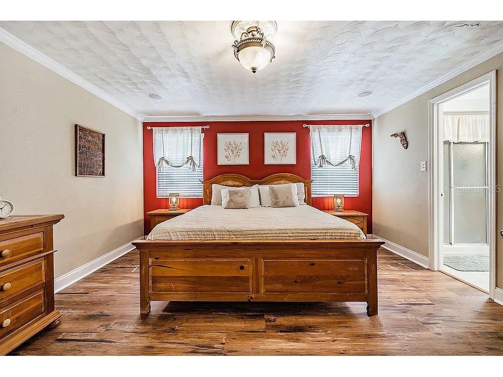 3323 W Walnut Street Tampa FL 33607 TB8443262 image23