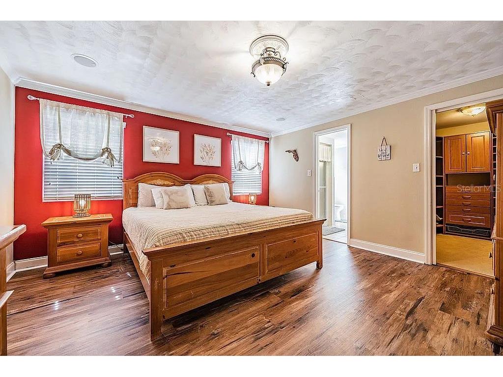 3323 W Walnut Street Tampa FL 33607 TB8443262 image24