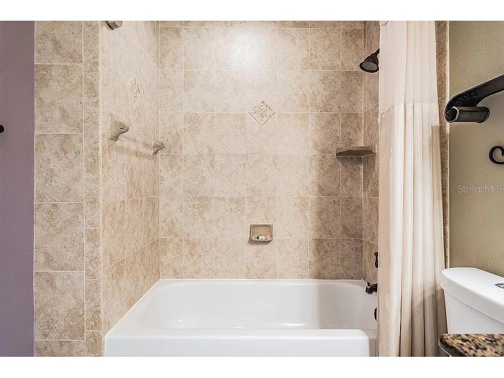 3323 W Walnut Street Tampa FL 33607 TB8443262 image29