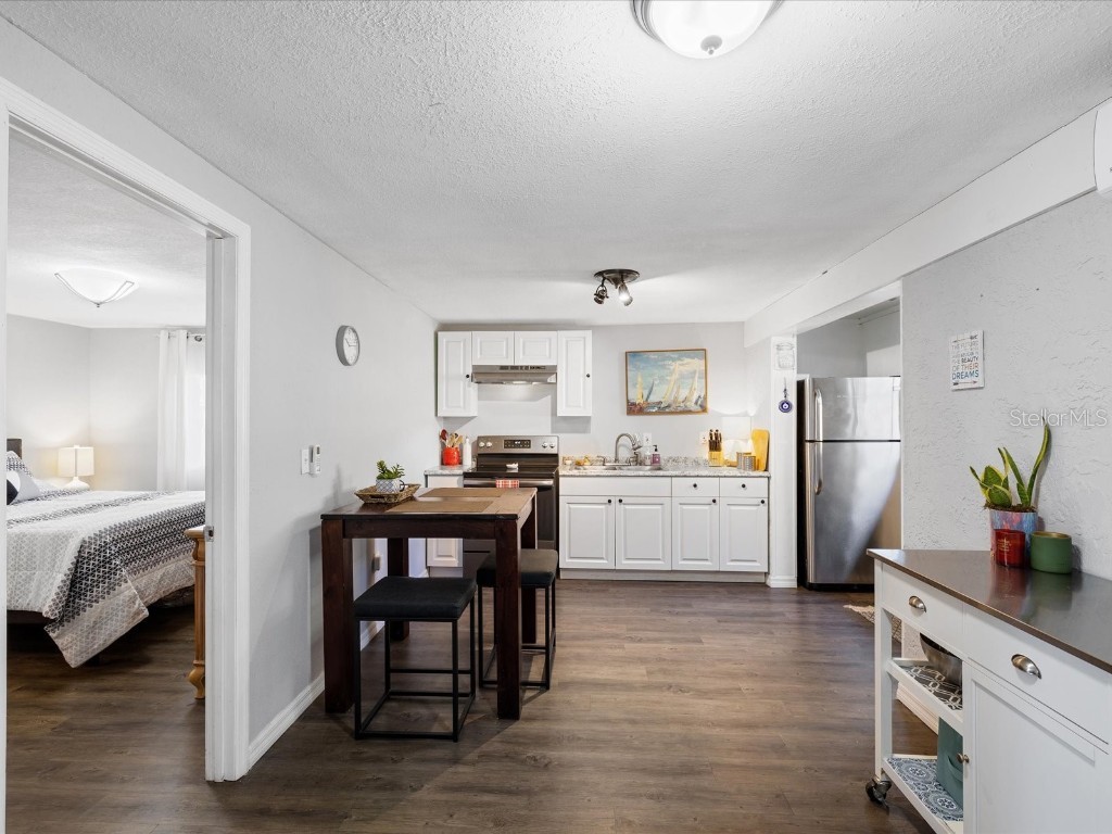 3323 W Walnut Street Tampa FL 33607 TB8443262 image43